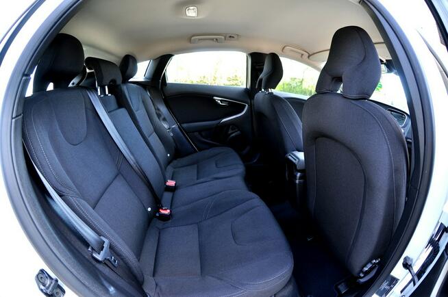 Volvo V40 1,6Hdi 115KM Digital Kamera Navi  Parktronik Płock - zdjęcie 10