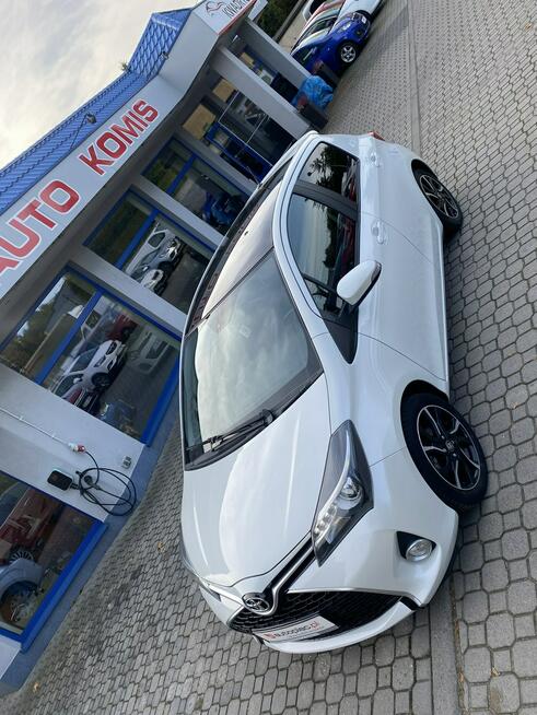 Toyota Yaris 1.3 99KMBiała perła,Panorama,Kamera,Navi Tarnowskie Góry - zdjęcie 10