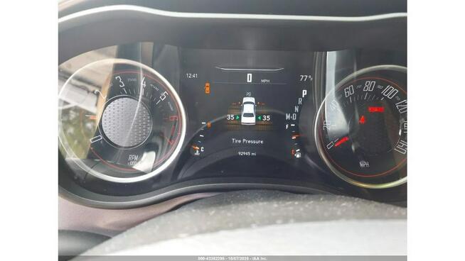 Dodge Challenger / 5.7 372KM / automat / niski przebieg / Tarnów - zdjęcie 11