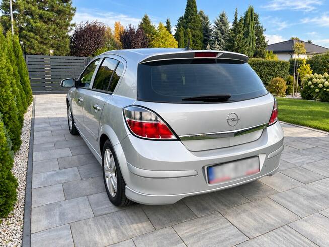 Opel Astra H 1.6 benzyna | 2008 | 173 885 km | stylizacja OP Sieradz - zdjęcie 4