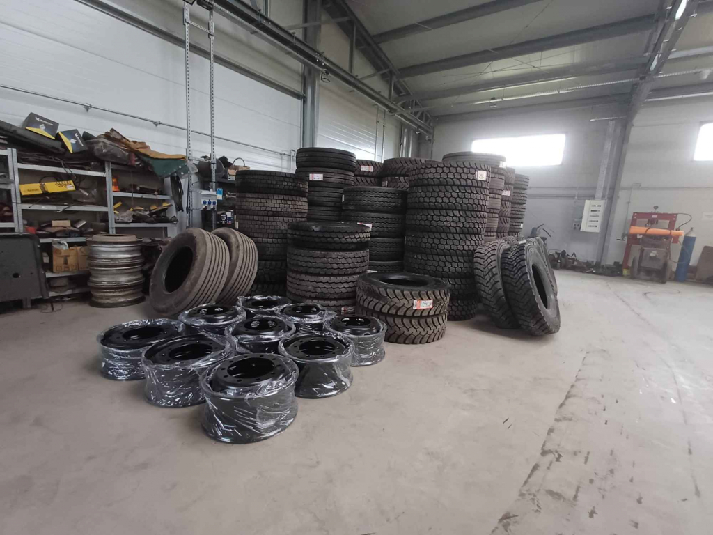 WULKANIZACJA - SPRZEDAŻ , SERWIS OPON Bytom - zdjęcie 2