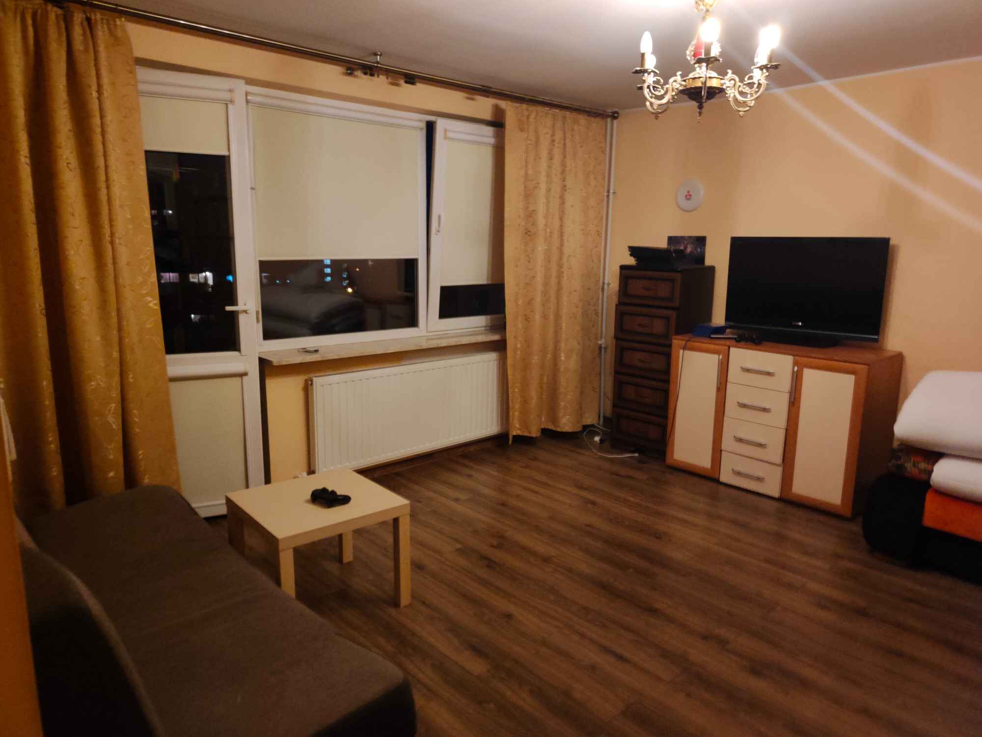 Wynajmę duży pokój ok. 30 m2 z balkonem i parking w 2 pokoj mieszkaniu Bemowo - zdjęcie 2