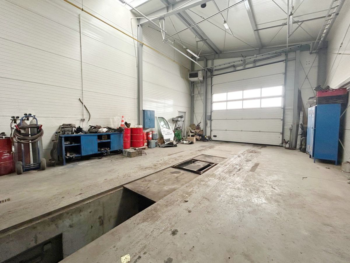 HALA z częścią socjalno-biurową i dużym PLACEM na Łubowo - zdjęcie 9