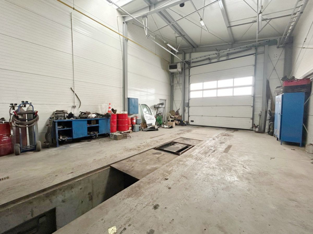 HALA z częścią socjalno-biurową i dużym PLACEM na Łubowo - zdjęcie 9