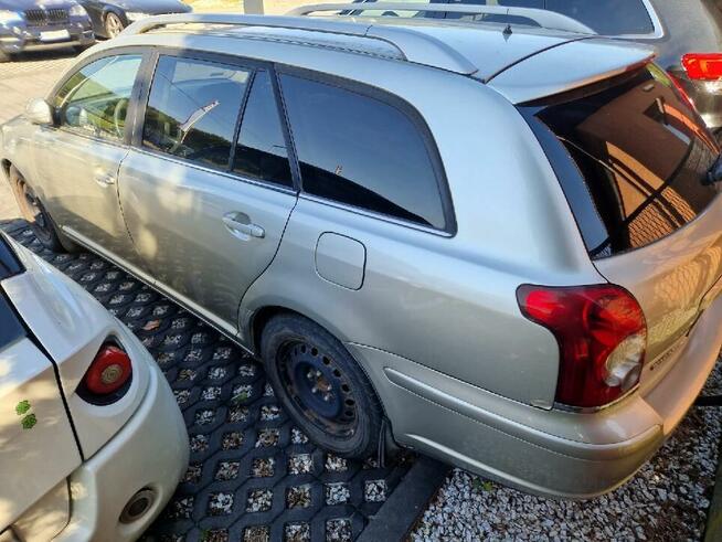 Toyota Avensis sprzedam Nowa Huta - zdjęcie 1
