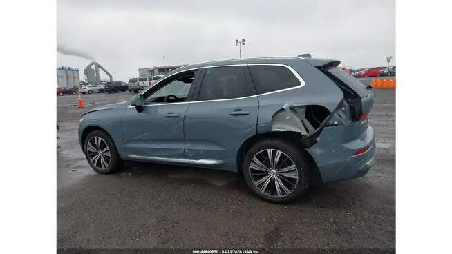 Volvo XC 60 / 4x4 / bogata wersja / niski przebieg / Tarnów - zdjęcie 5