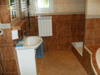 Siedlisko 6,5 H w jednym kawałku w wnęce w lesie dwa domy Werchrata - zdjęcie 4