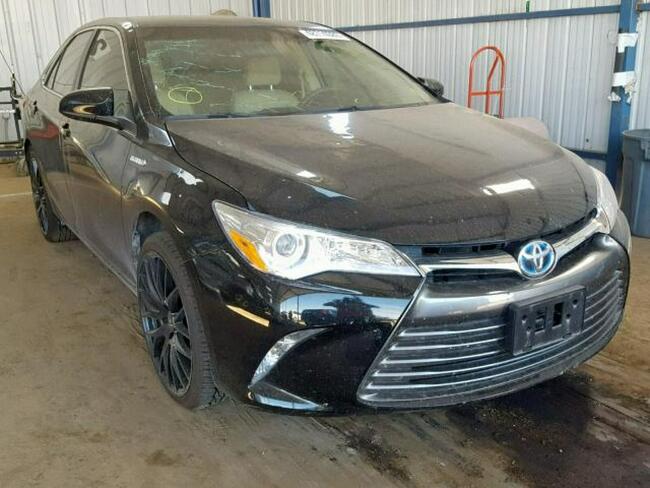 Toyota Camry 2017, 2.5L, hybryda, po gradobiciu Warszawa - zdjęcie 2