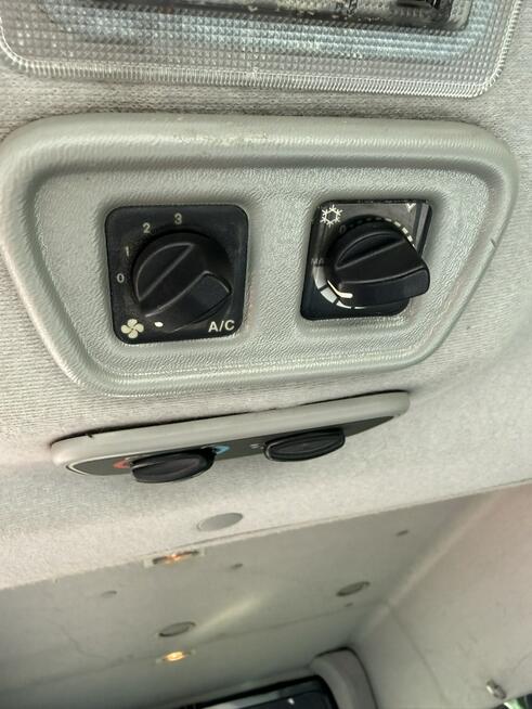 Ford Transit Osobowy Klimatyzacja 9 osobowy Poznań - zdjęcie 12