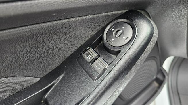 Ford Fiesta 1,3 pb * ładna* Chełm Śląski - zdjęcie 9
