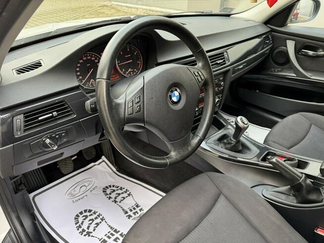 BMW 318 LIFT 2.0 Diesel 143km Kombi Manual Xenon PDC 18cali Koszalin - zdjęcie 11