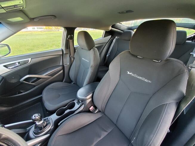Hyundai Veloster 1.6 z Polskiego Salonu Rzeszów - zdjęcie 8