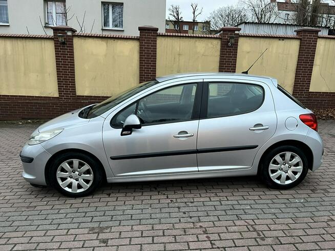 Peugeot 207 1.4 benzyna niski przebieg klimatyzacja Słupsk - zdjęcie 2