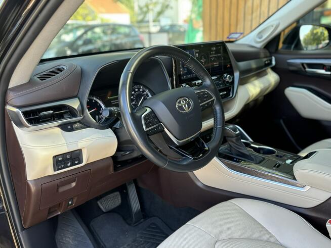 Toyota Highlander LIMITED Poznań - zdjęcie 5