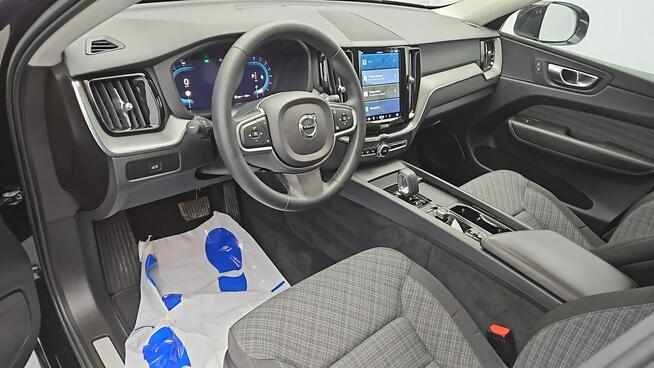 Volvo XC 60 B5 B AWD Core ! Z Polskie Salonu ! Faktura VAT ! Warszawa - zdjęcie 9