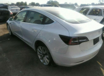Tesla Model 3 Mid Range, 2019, od ubezpieczalni Warszawa - zdjęcie 3