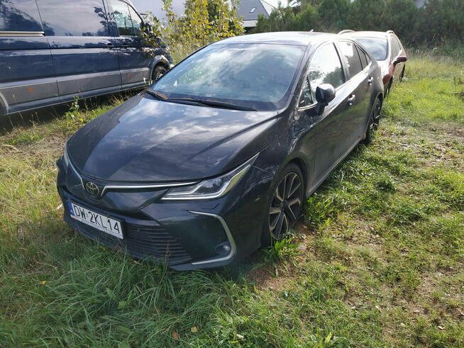 Toyota Corolla 1,6 Executive Wrocław - zdjęcie 3