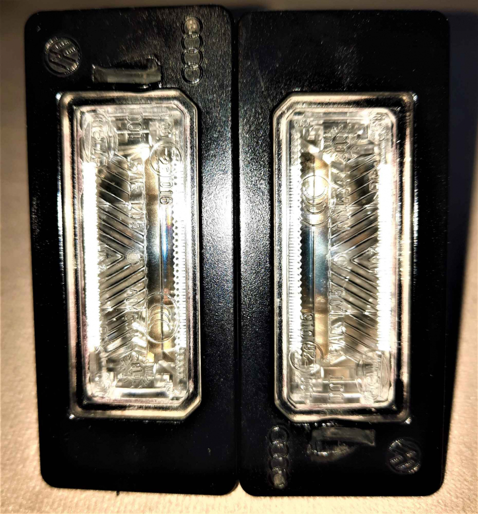 Sprzedam oryginalne lampki do Audi A4 B8 ośw. rejestracji Jaworzno - zdjęcie 1
