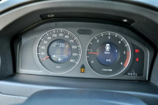 Volvo V70 FULL_OPCJA_2.0_D3_136Km_Skóra_Kolor_Navi_City_ Płock - zdjęcie 12