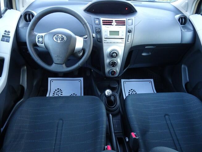 Niezawodna Toyota Yaris 1.3 z klimatyzacją. Łódź - zdjęcie 11