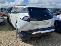 PEUGEOT 2008 II 1.5 BlueHDi 130 Roadtrip EAT8 GC048 Grunwald - zdjęcie 3