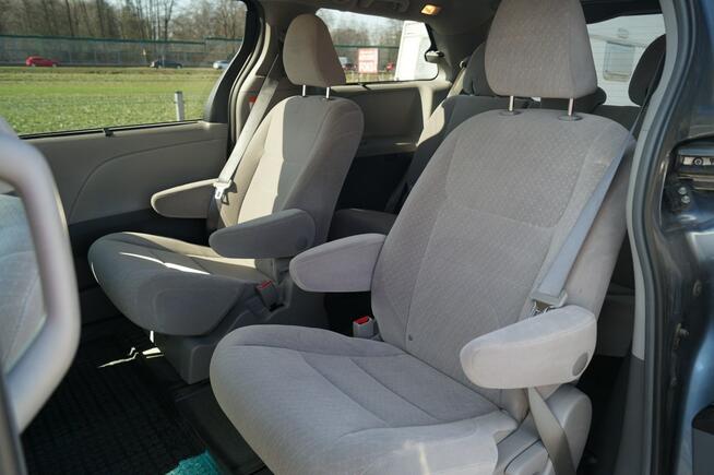 Toyota Sienna I-WSZY WŁASCICIEL W POLSCE 3,5 BENZ Goczałkowice-Zdrój - zdjęcie 12