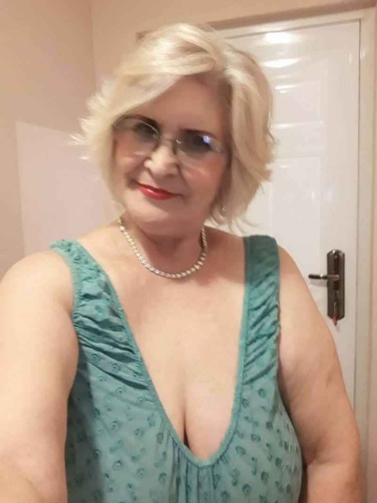 Ona sexi 60 lat duże piersi da fotki sex tel kamerka za przelew Śródmieście - zdjęcie 1