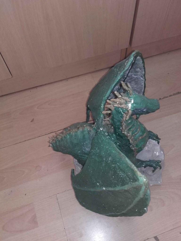 Smoczyca gipsowa Bielany - zdjęcie 4