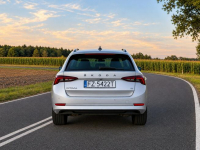 Skoda Octavia 1.4 hybryda plug-in 204 km salon PL FV Słupca - zdjęcie 12