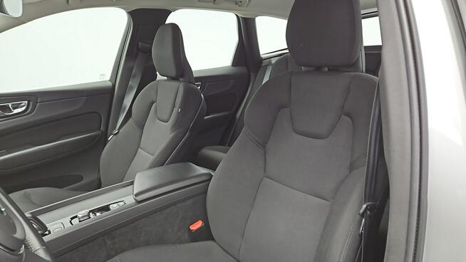 Volvo XC 60 B4 B Momentum aut  ! Z Polskiego Salonu ! Faktura Vat ! Warszawa - zdjęcie 11