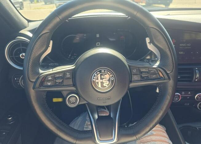 Alfa Romeo Giulia VELOCE / AWD / niski przebieg Chwaszczyno - zdjęcie 8