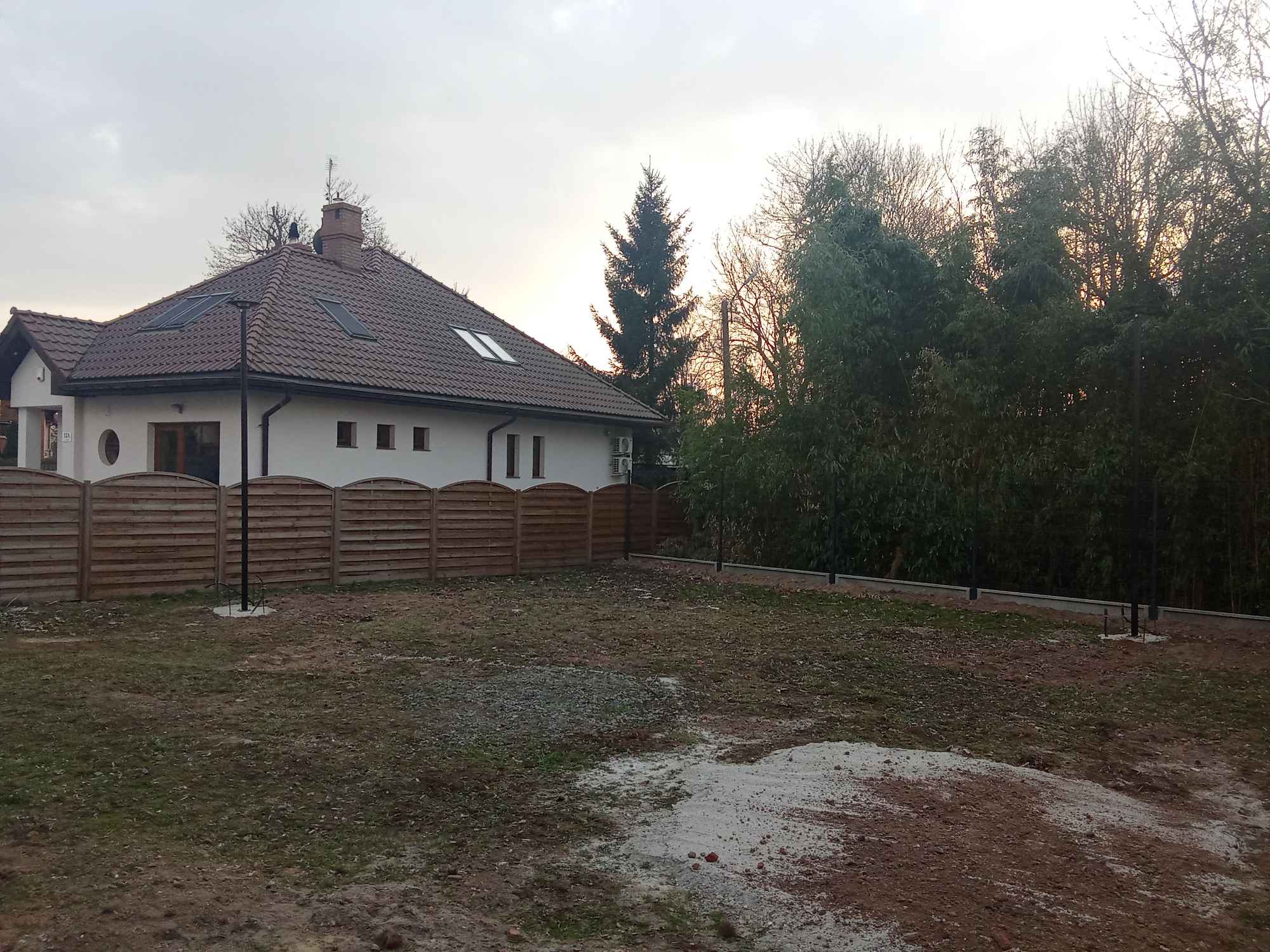 Działka budowlana do dzierżawy/wynajęcia przy centrum 340 m2 Legnica - zdjęcie 5