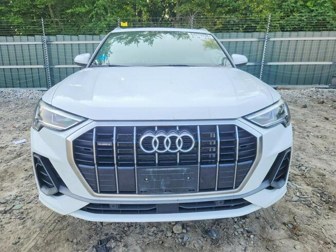 Audi Q3 Bogata wersja wyposażenia / S-Line / niski przebieg Wrocław - zdjęcie 2