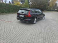 Volvo V60 2018r 2.0 Diesel 150KM Ledy Alu Navi z GWARANCJĄ Kadłubówka - zdjęcie 4