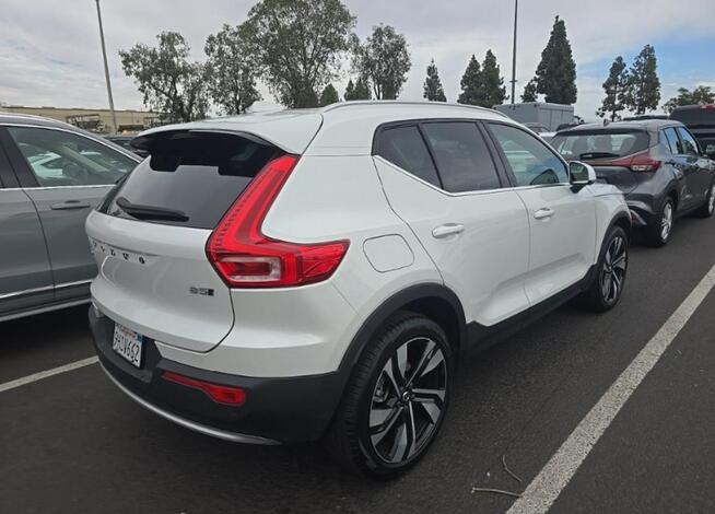 Volvo XC 40 Ultimate Bright Theme / AWD / B5 Częstochowa - zdjęcie 4