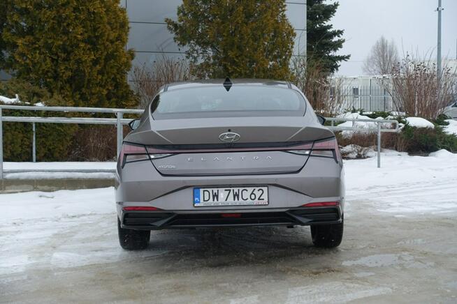 Hyundai Elantra 1.6 Executive, Salon Polska! 1 właściciel! FV 23%! Pęcice - zdjęcie 5