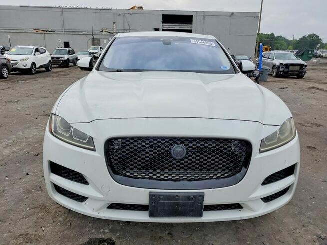 Jaguar F-PACE Bogata wersja wyposażenia / AWD / niski przebieg Tarnów - zdjęcie 2