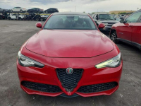 Alfa Romeo Giulia 4x4  / niski przebieg / automat Tarnów - zdjęcie 3