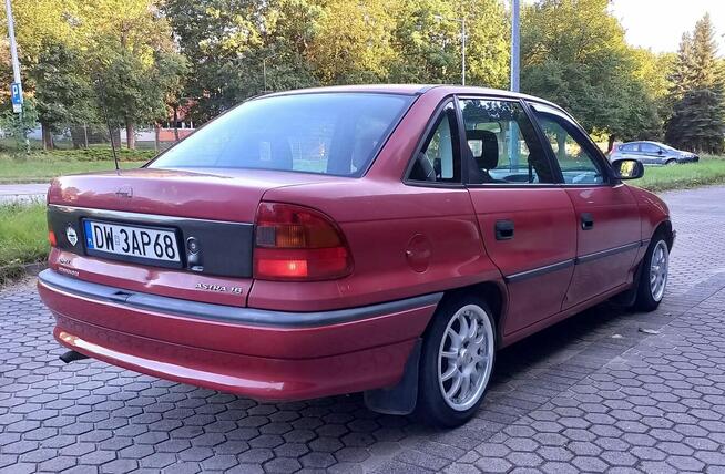 Opel Asta 1.6 Benzyna + LPG Brzeg Dolny - zdjęcie 4