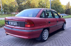 Opel Asta 1.6 Benzyna + LPG Brzeg Dolny - zdjęcie 4