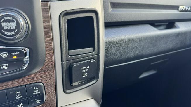 RAM 2018 LARAM 5.7HEMI Kam cofania Wentyle Szyber Alpine Grzana kiera Gdynia - zdjęcie 12