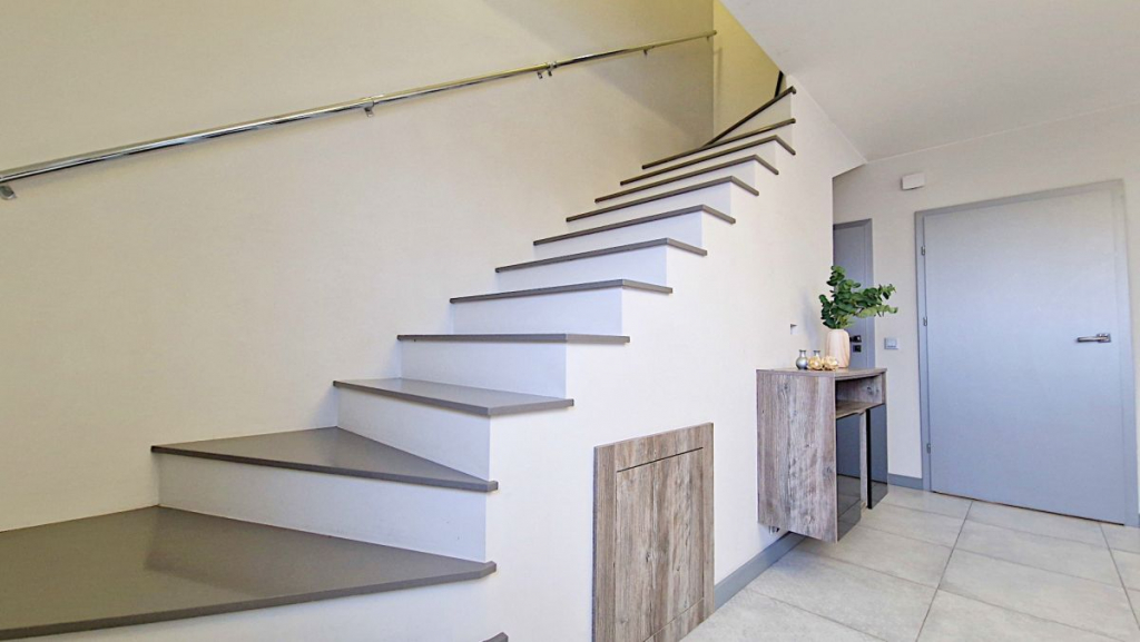 Narożna szeregówka z dużym ogrodem Porosły Porosły - zdjęcie 8