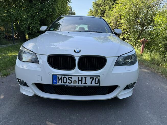 BMW 530 3.0i 272KM M Pakiet Serwis ASO Navi Kamera Dociągi Ocice - zdjęcie 9