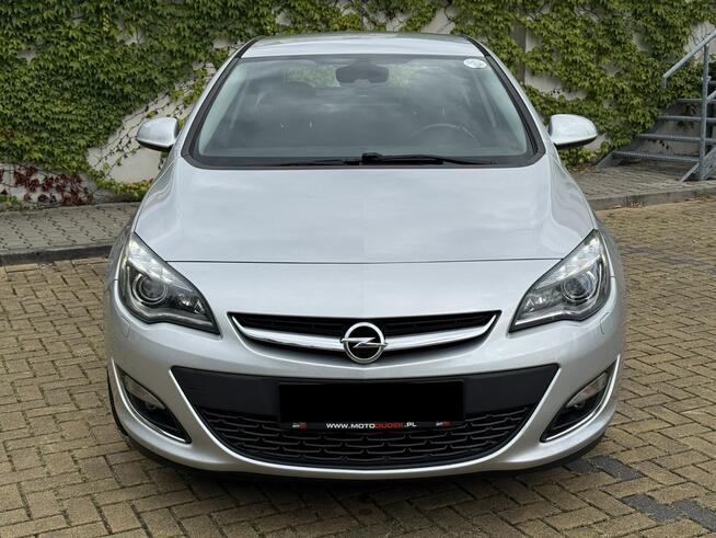 Opel Astra 1.4 Turbo, Sedan, BDB stan, Oryginalny Lakier Tarnowskie Góry - zdjęcie 3