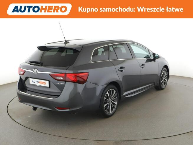 Toyota Avensis automat navi kamera hak grzane fotele Warszawa - zdjęcie 7
