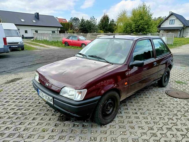 Ford Fiesta 1.1 96r Brzozówka - zdjęcie 2