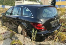 Mercedes-Benz R 320