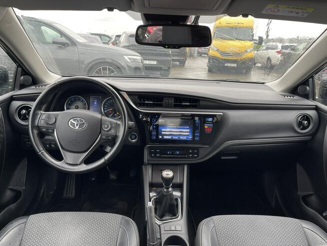 Toyota Corolla Klimatronik Kamera Skóra Tempomat Gliwice - zdjęcie 10