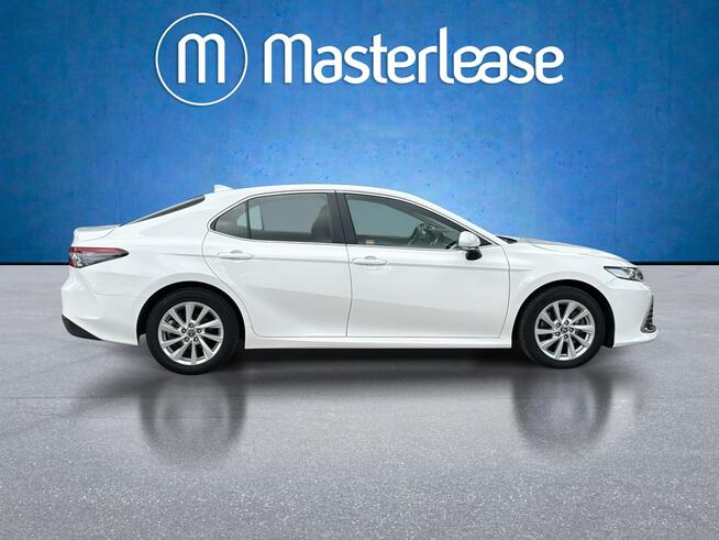 Toyota Camry 2.5 Hybrid Comfort CVT ! Z Polskiego Salonu ! FV 23 % ! Warszawa - zdjęcie 4