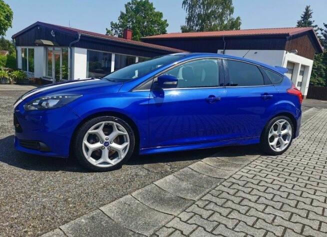 Ford Focus 2.0 ST Strzegom - zdjęcie 6